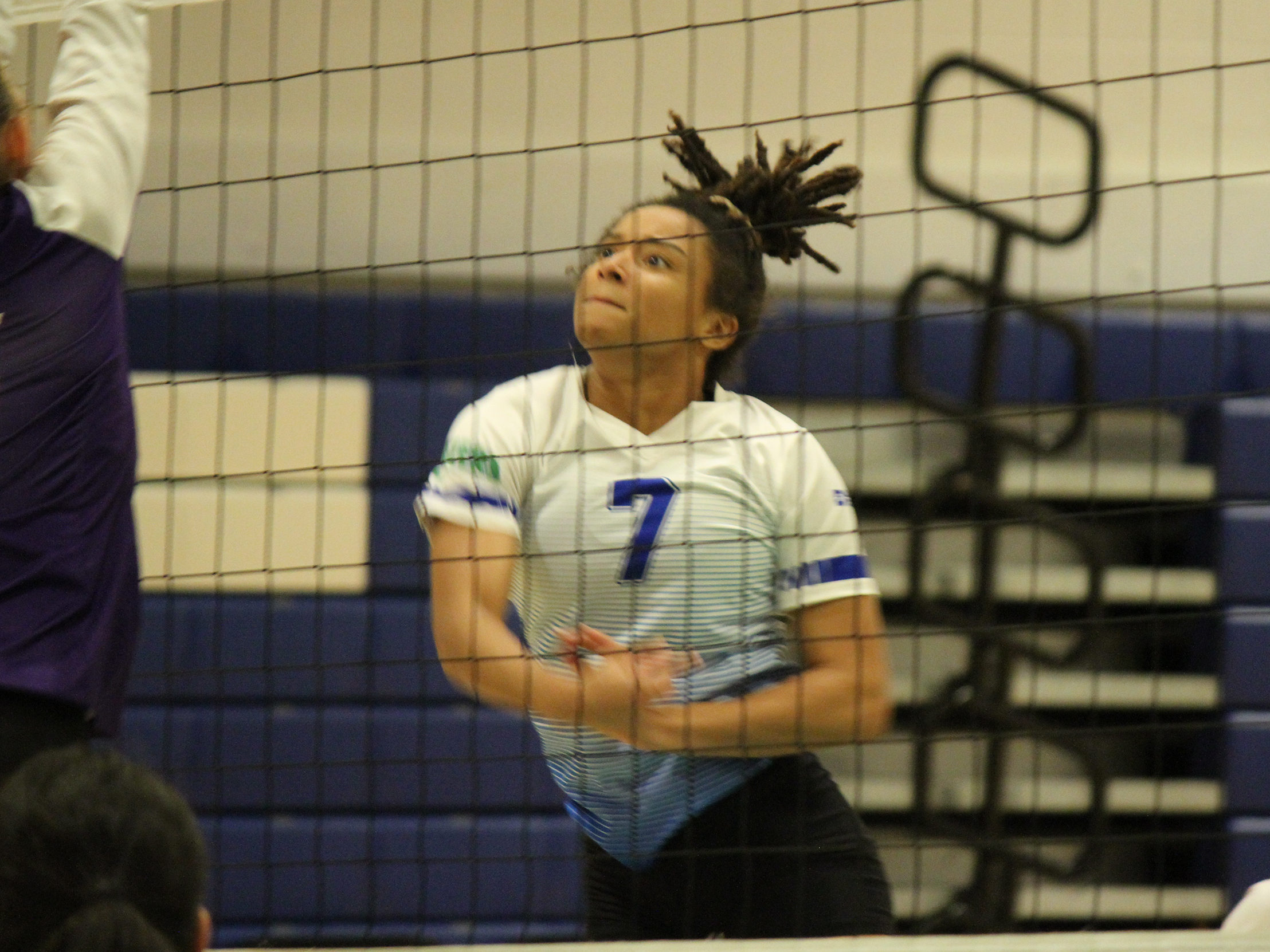 North Lake Sweeps Seminole State on Road